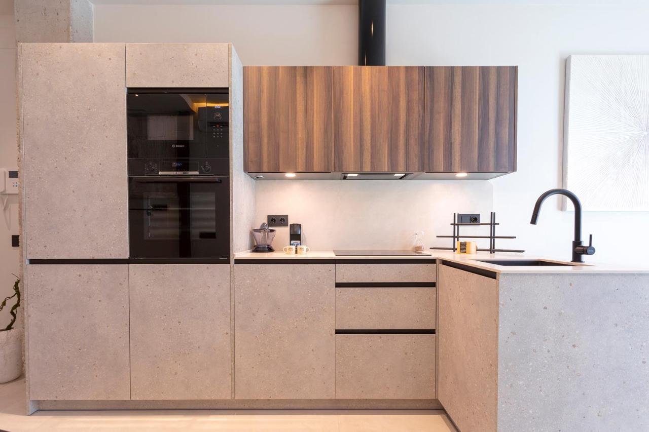 Magnificent Renovated 2Bd 2Bth Duplex With Terrace - City Centre Малага Экстерьер фото