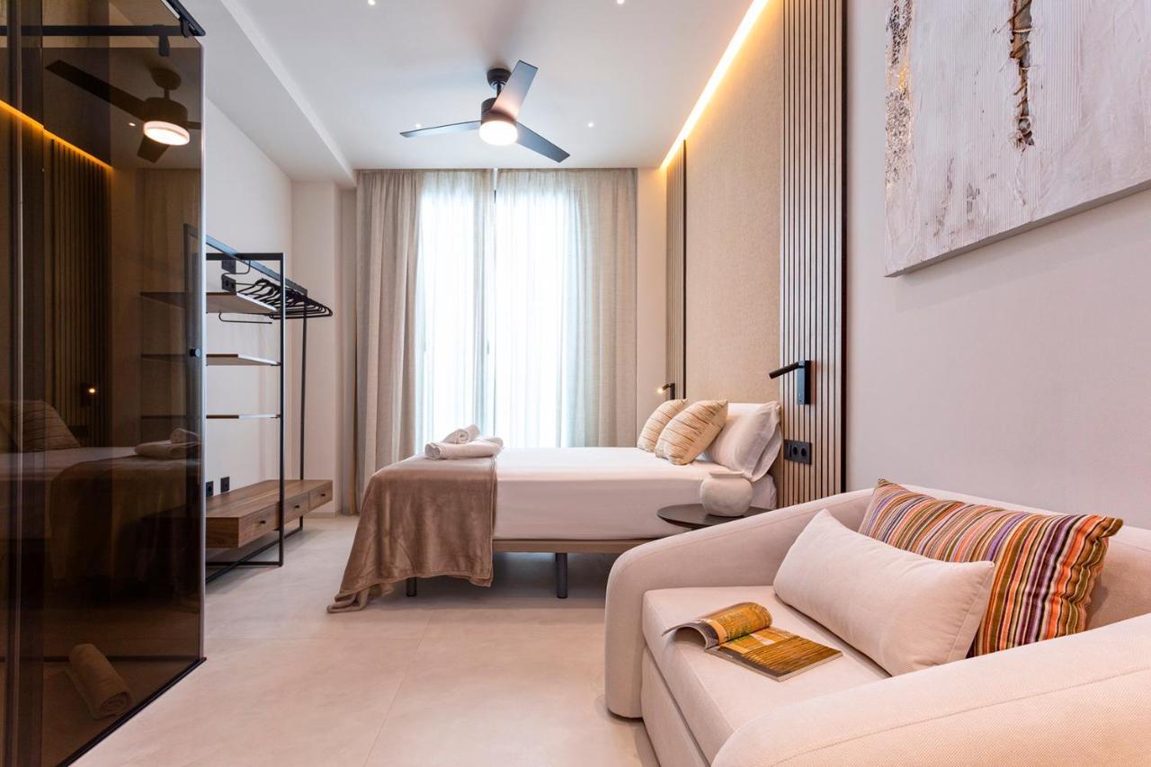 Magnificent Renovated 2Bd 2Bth Duplex With Terrace - City Centre Малага Экстерьер фото